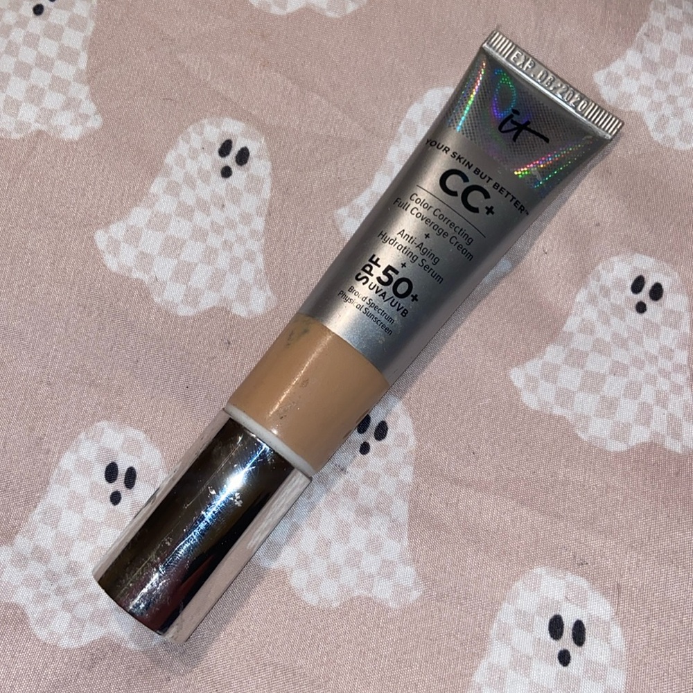 IT Cosmetics CC+ Color Correcting Full Coverage Cream